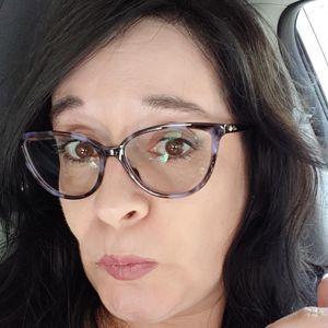 Meet your newbie Posher, Anne